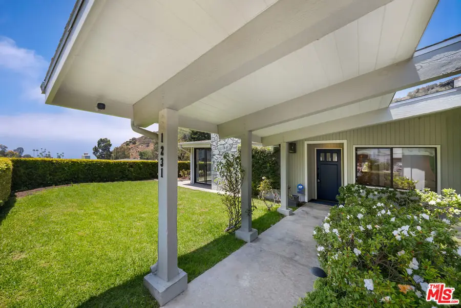 1231 El Hito Circle, Pacific Palisades, CA 90272 - #2