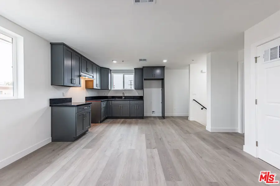 1617 W 55th Street, Los Angeles, CA 90062 - #2