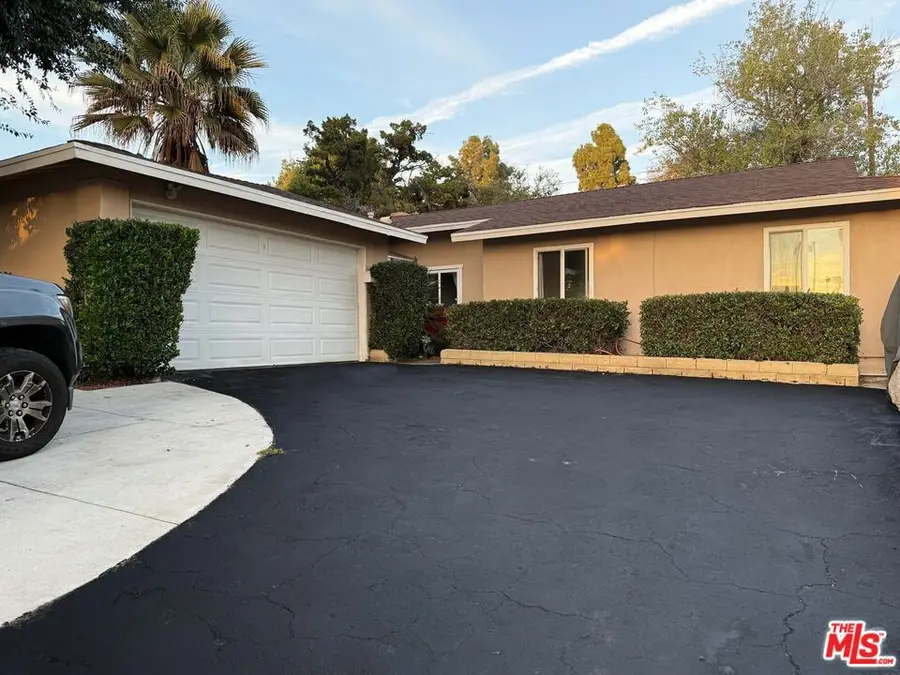 11648 Prager Avenue, Sylmar, CA 91342 - #2