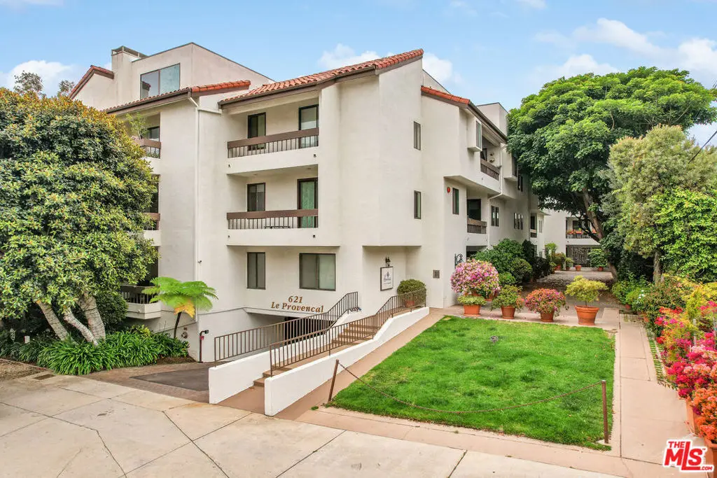 621 S Barrington Avenue #110, Los Angeles, CA 90049 - #1