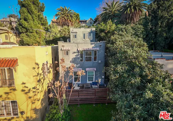 834 Laguna Avenue, Los Angeles, CA 90026