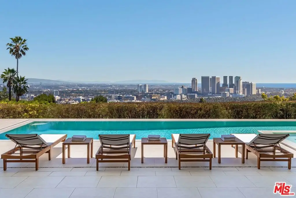 1535 Carla, Beverly Hills, CA 90210 - #1