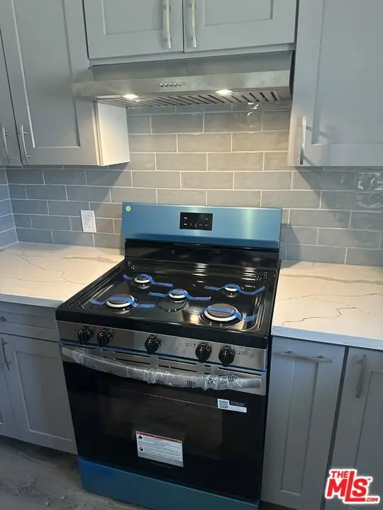 711 Larch Street #10, Inglewood, CA 90301 - #2