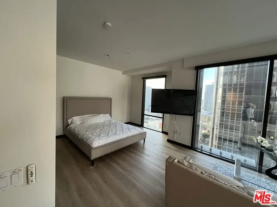 655 S Hope Street #1605, Los Angeles, CA 90017 - #3