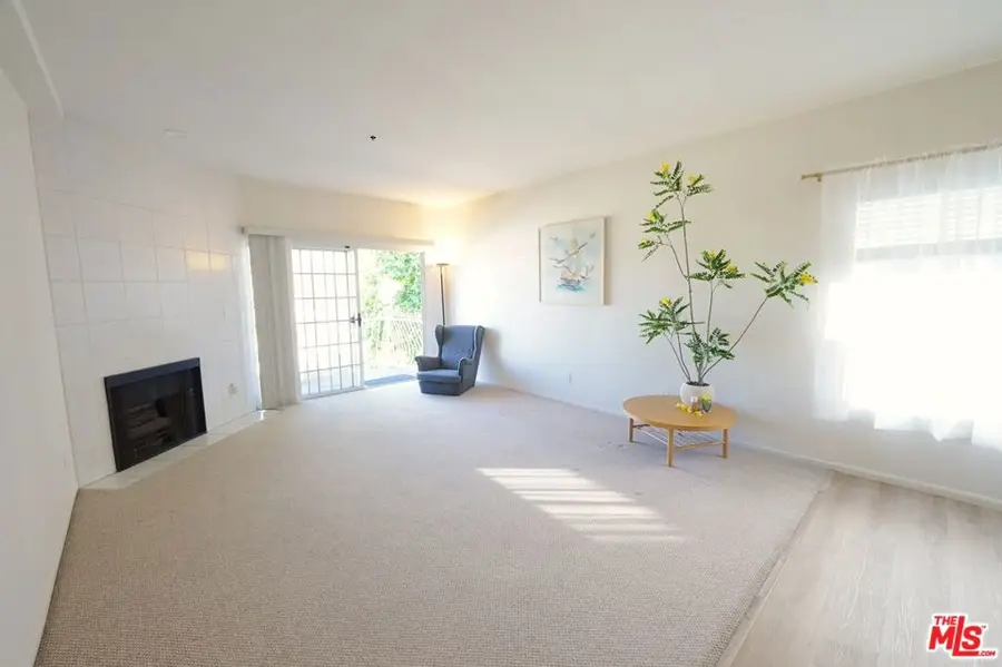 1915 Malcolm Avenue #301, Los Angeles, CA 90025 - #3