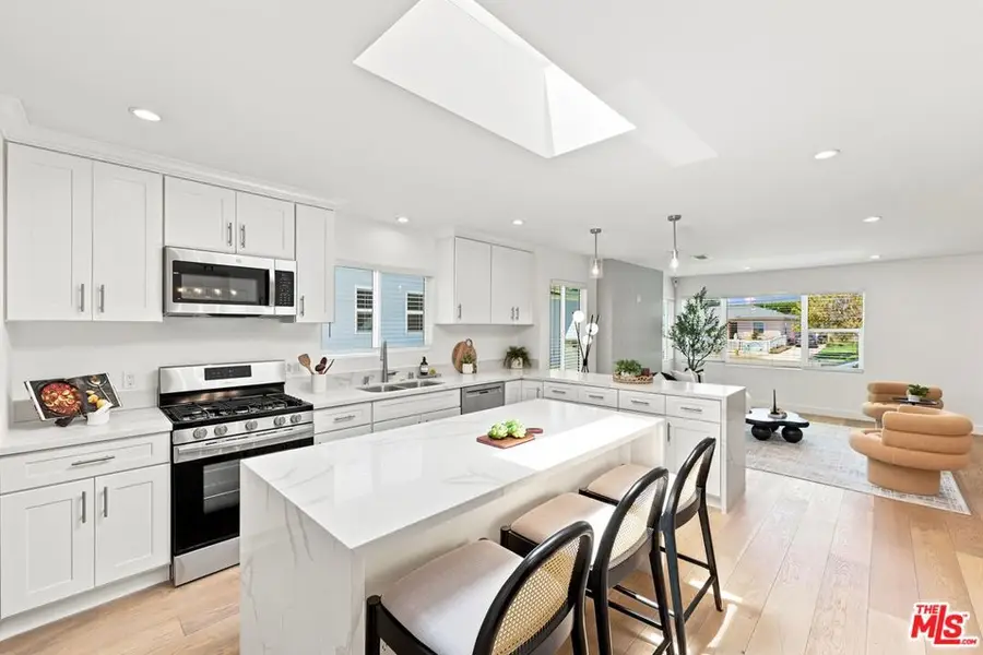1932 S Crescent Heights Boulevard, Los Angeles, CA 90034 - #3