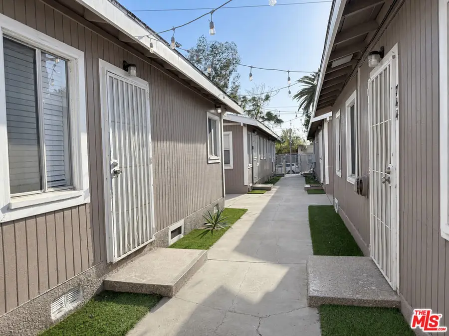 740 Daisy Avenue, Long Beach, CA 90813 - #2