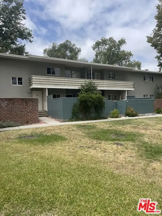 5327 Village, Los Angeles, CA 90016 - #2
