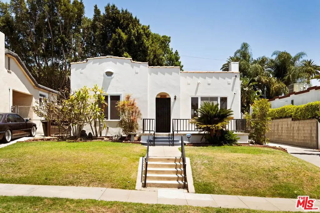938 S Plymouth Boulevard, Los Angeles, CA 90019 - #1