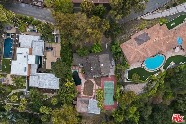 860 Linda Flora Drive, Los Angeles, CA 90049