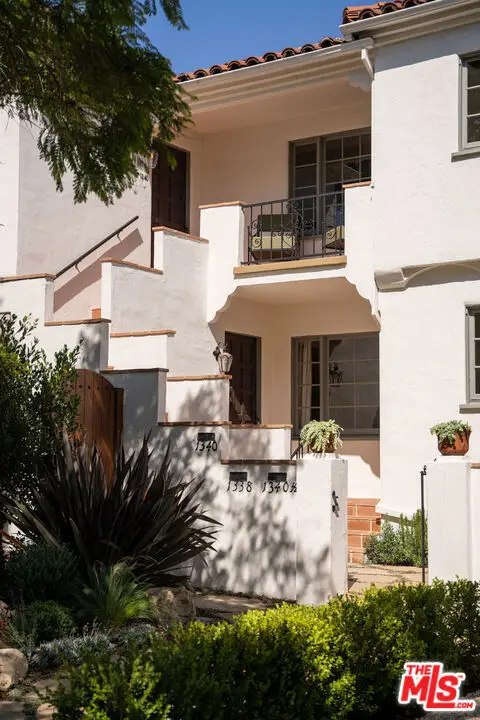 1338 S Cloverdale Avenue, Los Angeles, CA 90019 - #2