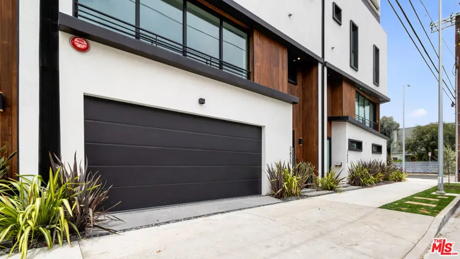 2435 S Penmar Avenue, Venice, CA 90291 - #2