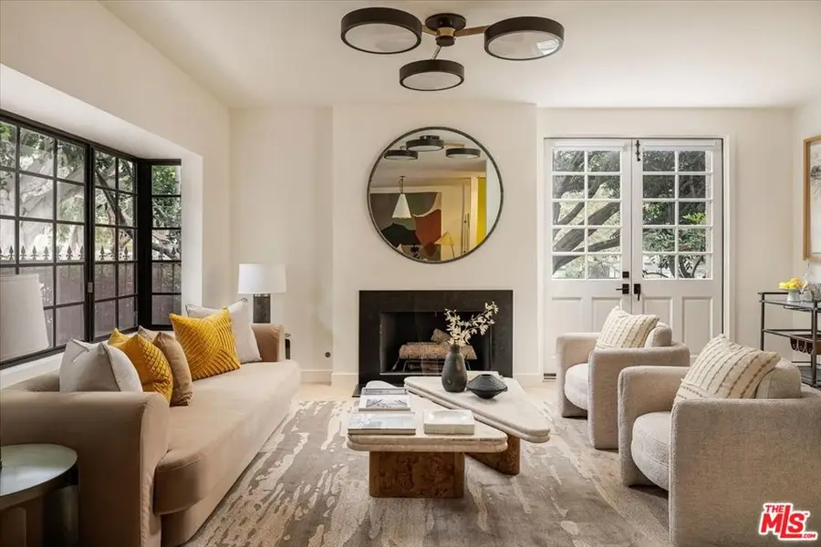 1140 Chelsea Avenue #A, Santa Monica, CA 90403 - #3