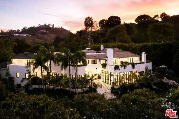1748 Correa Way, Los Angeles, CA 90049