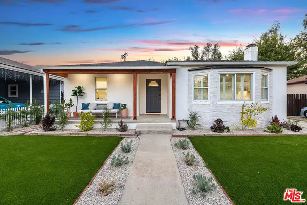8729 Mcconnell Avenue, Los Angeles, CA 90045