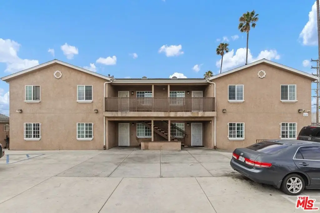 9000 S Figueroa Street, Los Angeles, CA 90003 - #1