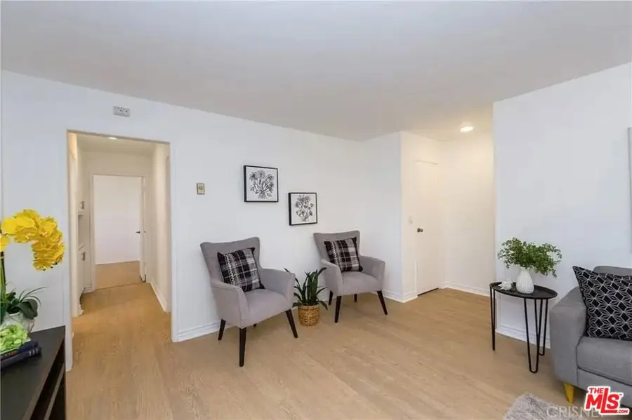 4350 Berryman Avenue #10, Los Angeles, CA 90066 - #3