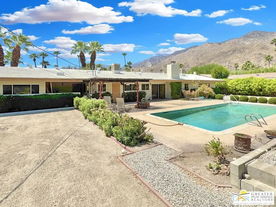 634 E Palo Verde Avenue, Palm Springs, CA 92264 - #2