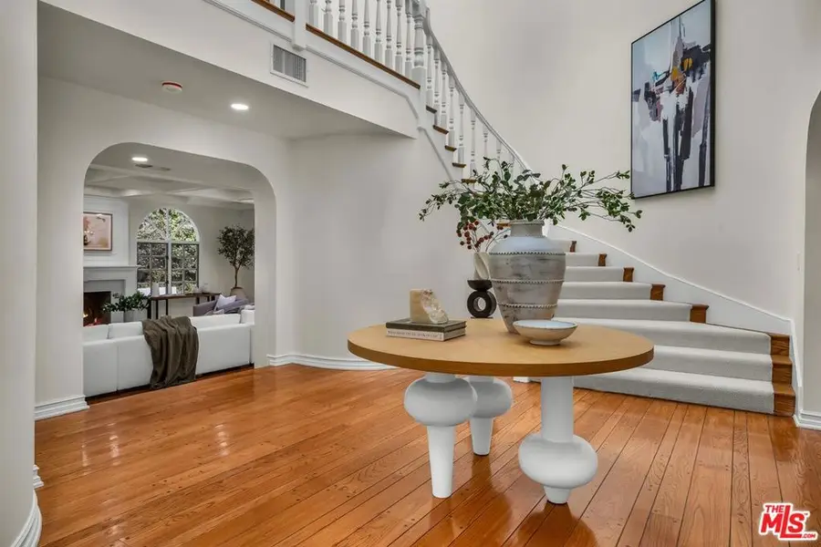 3225 Iredell Lane, Studio City, CA 91604 - #3