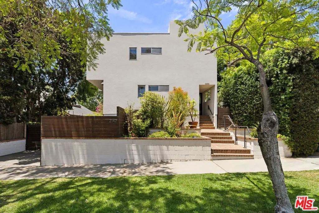 2147 N Beachwood Drive #5, Los Angeles, CA 90068 - #1