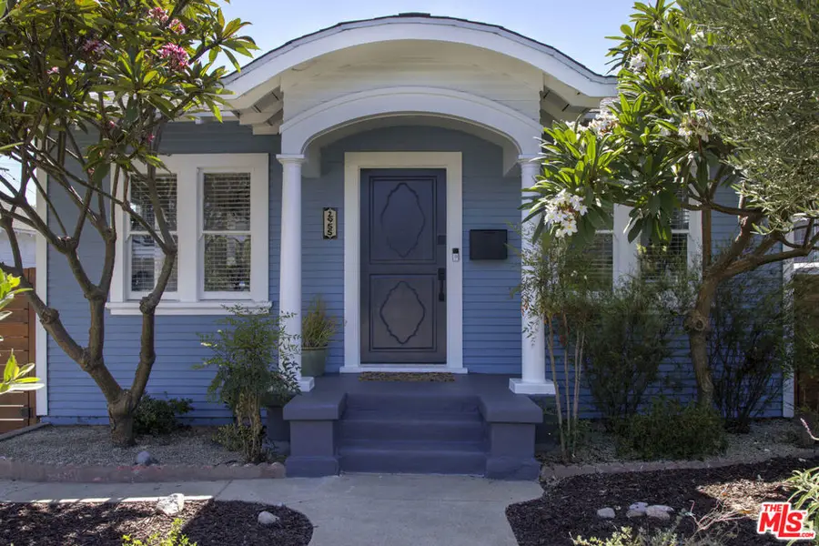 2955 8th Avenue, Los Angeles, CA 90018 - #2