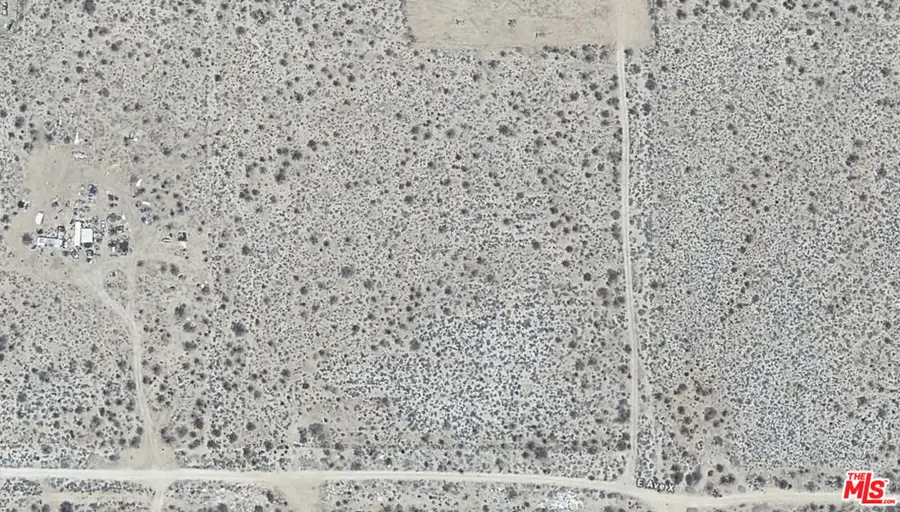 210 Avenue X, Llano, CA 93544 - #3