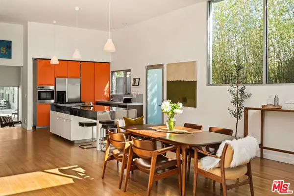 1076 Palms Boulevard, Venice, CA 90291