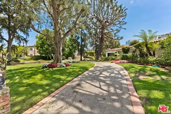 800 Warner Avenue, Los Angeles, CA 90024