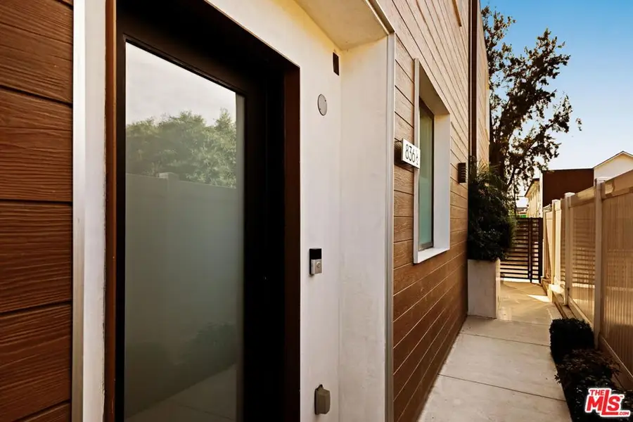 836 1/2 N Mccadden Place, Los Angeles, CA 90038 - #3