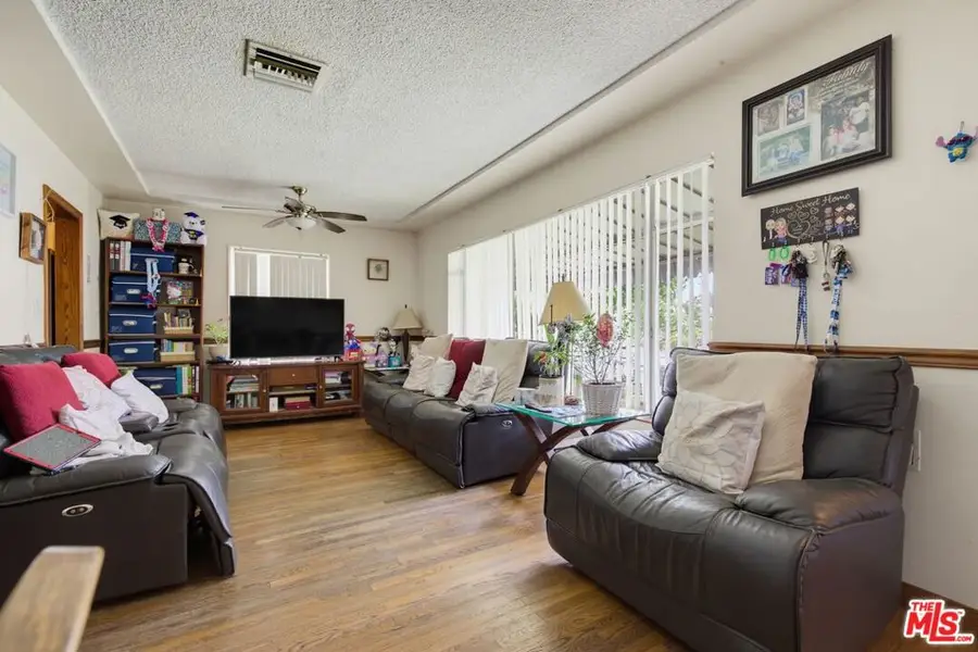 291 Simmons Avenue, Montebello, CA 90640 - #2