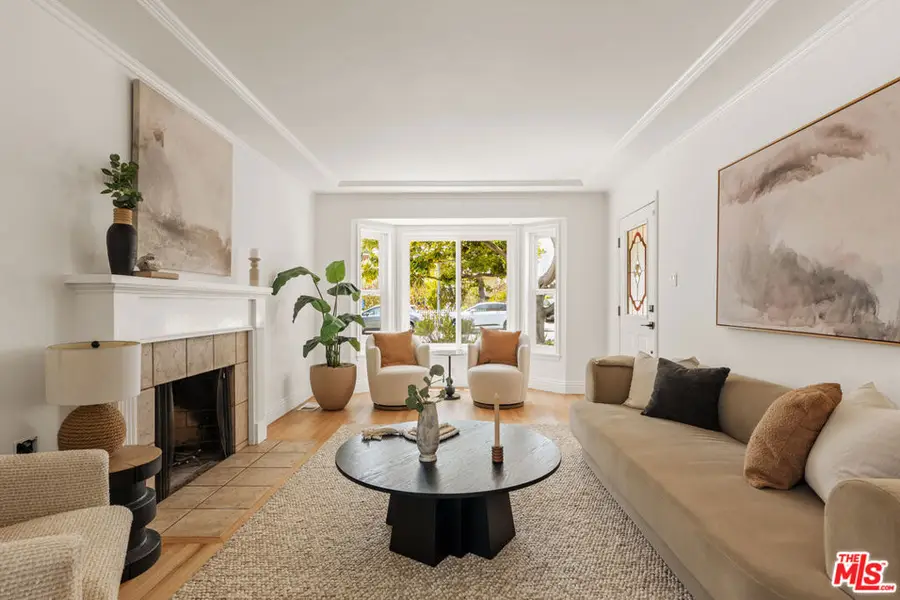 8316 Westlawn Avenue, Los Angeles, CA 90045 - #2