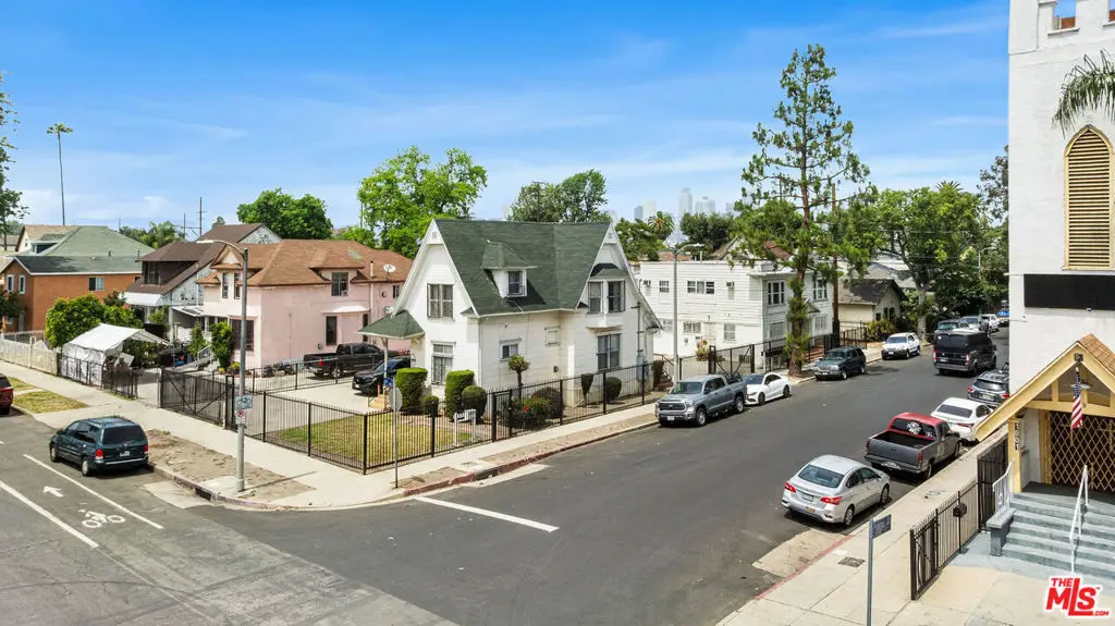 933 E 28th Street, Los Angeles, CA 90011 - #1