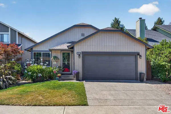 930 Bartlett Place, Windsor, CA 95492