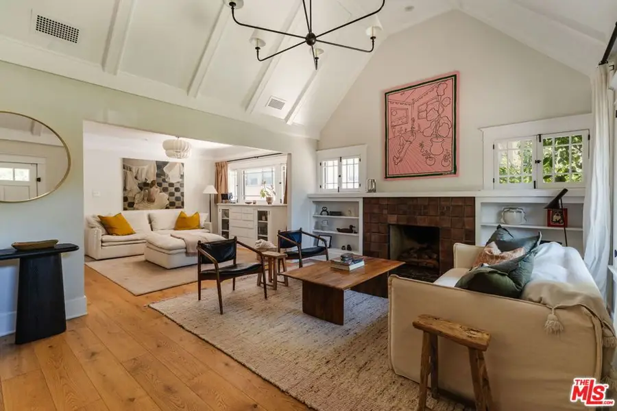 1633 N Curson Avenue, Los Angeles, CA 90046 - #3