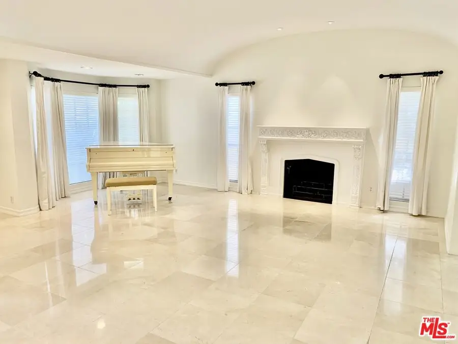 115 N Maple Drive, Beverly Hills, CA 90210 - #2