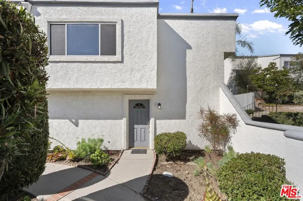 18515 Mayall Street #J, Northridge, CA 91324 - #1