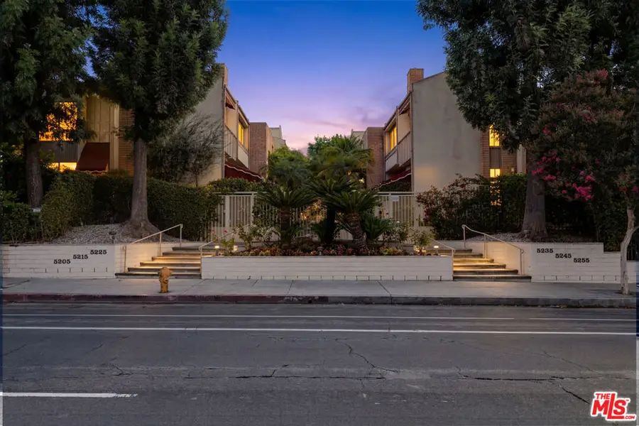 5215 White Oak Avenue #2, Encino, CA 91316 - #2