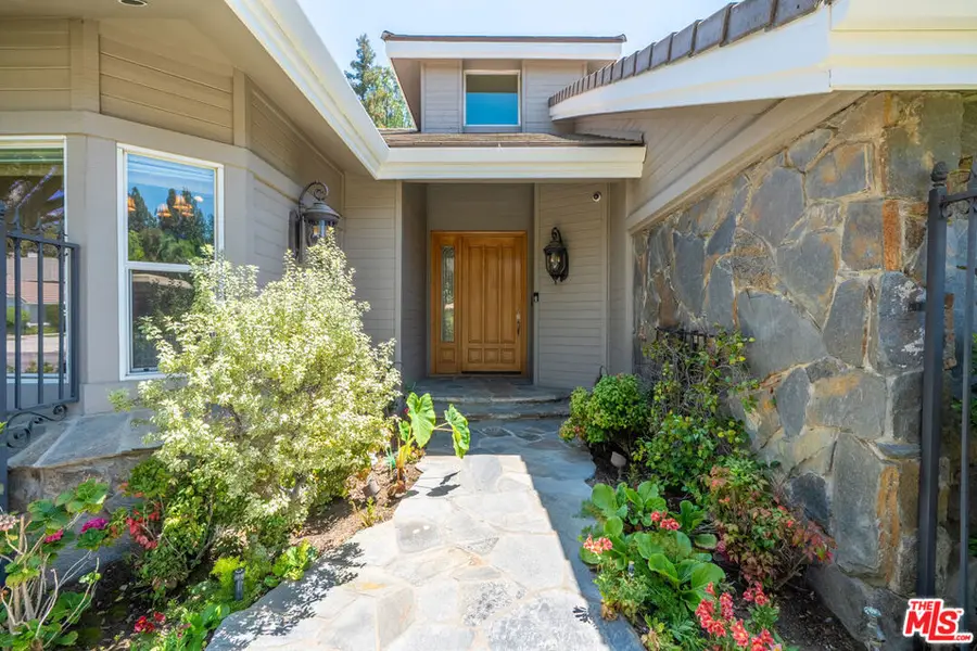 19234 Mayall Street, Northridge, CA 91324 - #2