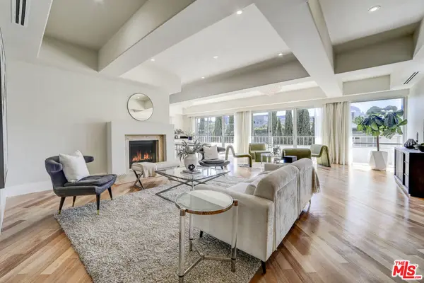 339 N Palm Drive #201, Beverly Hills, CA 90210
