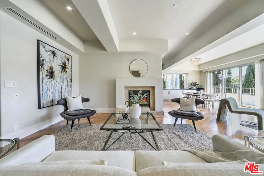 339 N Palm Drive #201, Beverly Hills, CA 90210 - #2