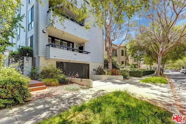 148 S Crescent Drive #101, Beverly Hills, CA 90212