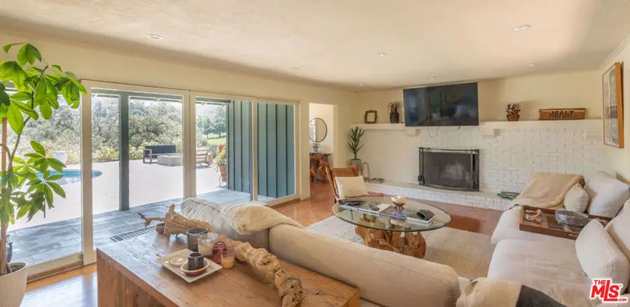 4650 Canoga Avenue, Woodland Hills, CA 91364 - #3