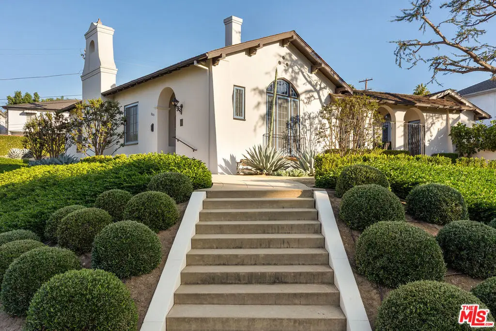800 S Plymouth Boulevard, Los Angeles, CA 90005 - #1