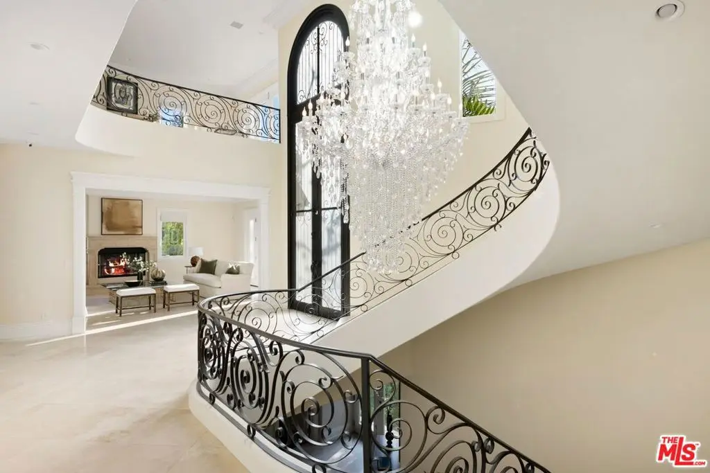 1350 Benedict Canyon Drive, Beverly Hills, CA 90210 - #1