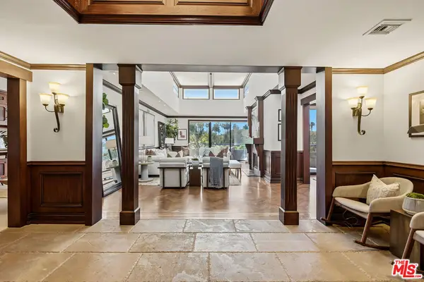 450 N Maple Drive #501, Beverly Hills, CA 90210