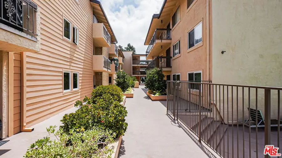 6151 Canterbury Drive #103, Culver City, CA 90230 - #3