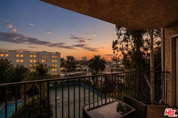 1942 Grace Avenue #217, Los Angeles, CA 90068