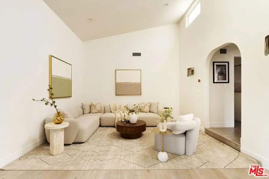 8455 Fountain Avenue #504, West Hollywood, CA 90069 - #2