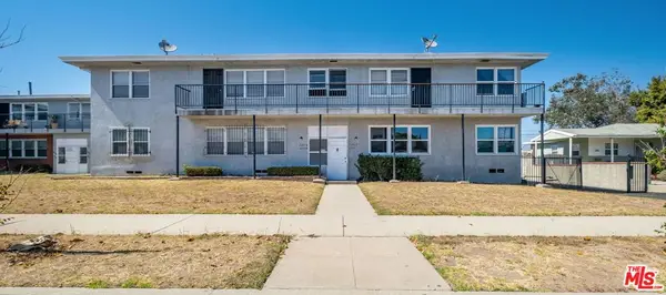 3311 3/4 W 77th Street, Los Angeles, CA 90043
