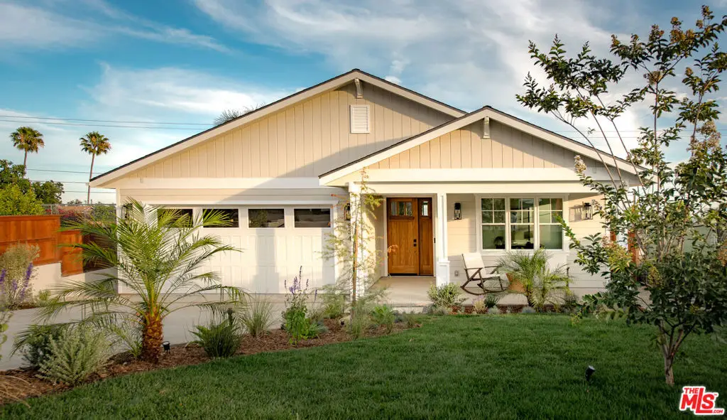 924 E Poppyfields Drive, Altadena, CA 91001 - #1